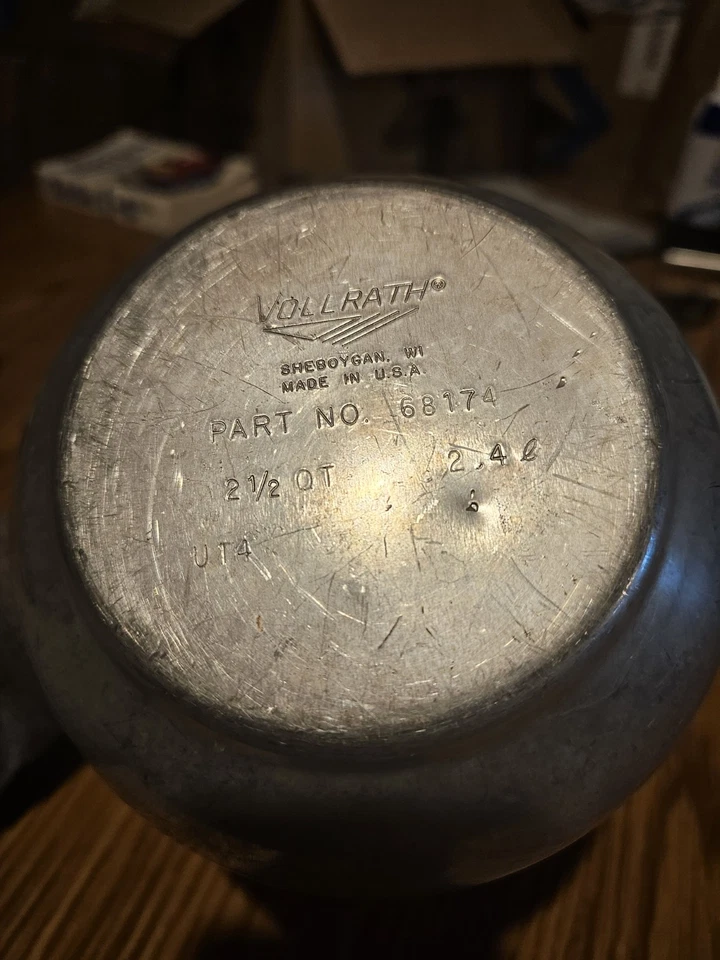 JARRA DE COLECCIÓN VOLLRATH 2 1/2 QT ACERO INOXIDABLE 7,5", SHEBOYGAN, CON EE. UU. Foto 3 de 4