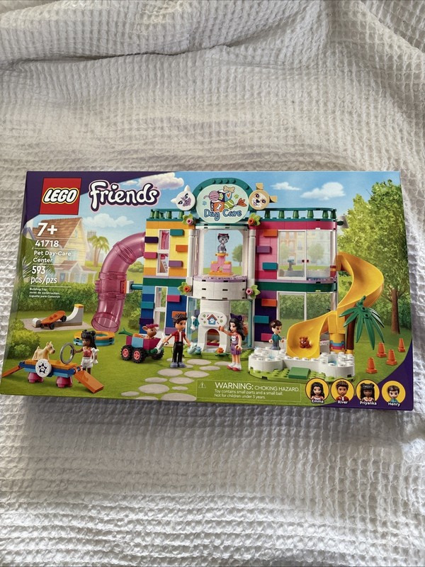 LEGO FRIENDS RETIRED NIB 41718 Pet Day-Care Center