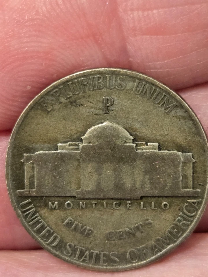 War Nickel 1943 P Lamination Error Left top, slight Copper peeking through - Image 4 of 4