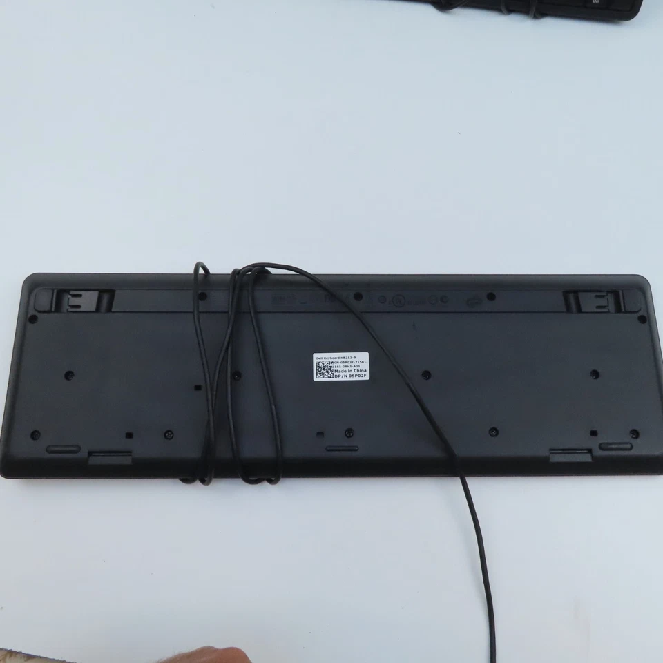 Lote de 15 teclado silencioso ergonómico con cable USB Dell KB212-B Foto 4 de 4