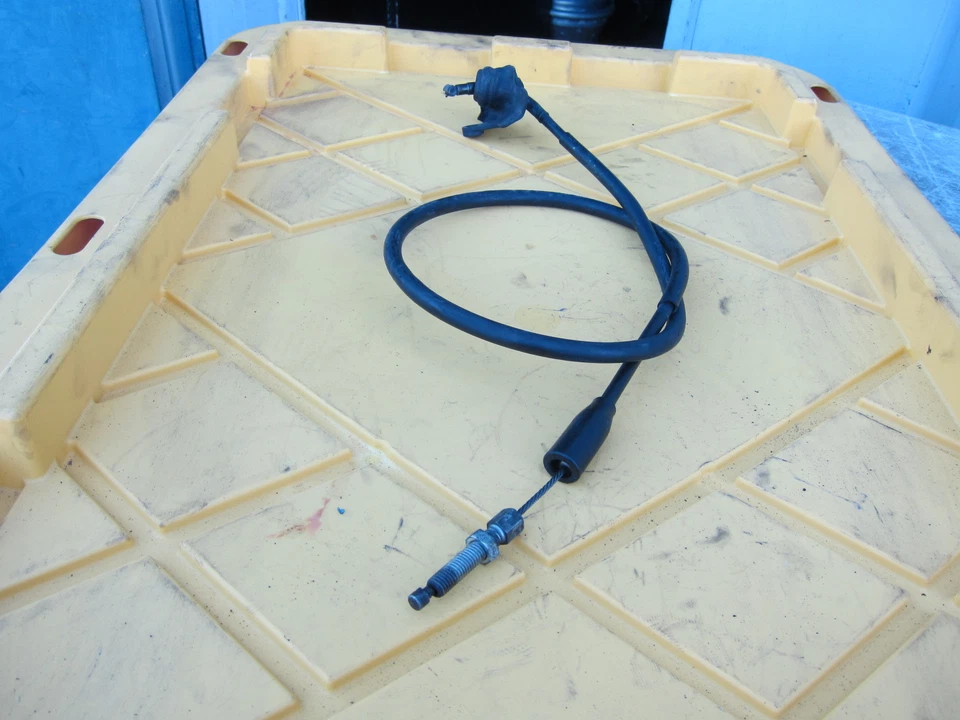 Suzuki Katana 600 GSX600F 2004 línea de cable de embrague OEM Foto 3 de 4