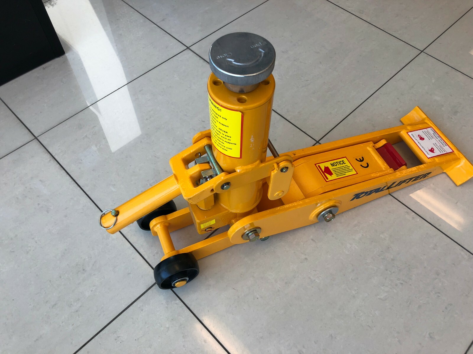 FORKLIFT HYDRAULIC JACK LIFTS 4 TON BRAND NEW FORKLIFT PARTS eBay