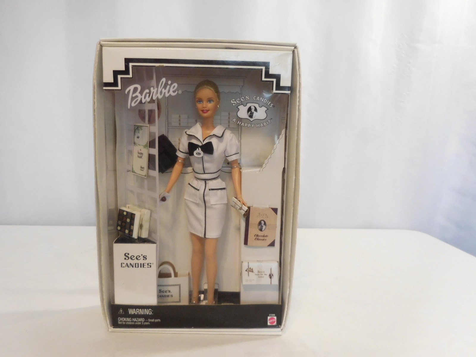 Barbie Collector 1999 Sees Candies " A Happy Habit " Very rare See's Pink Bag