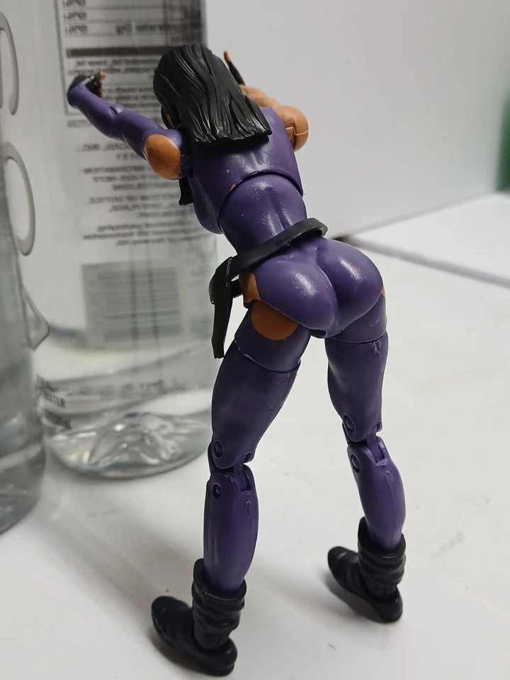 MARVEL LEGENDS SERIES KATE BISHOP HASBRO BONECO BRINQUEDOS R EUA EXCLUSIVO GAVIÃO - Imagem 2 de 4