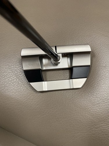 Scotty Cameron Studio Style Fastback OC Putter 33 292956
