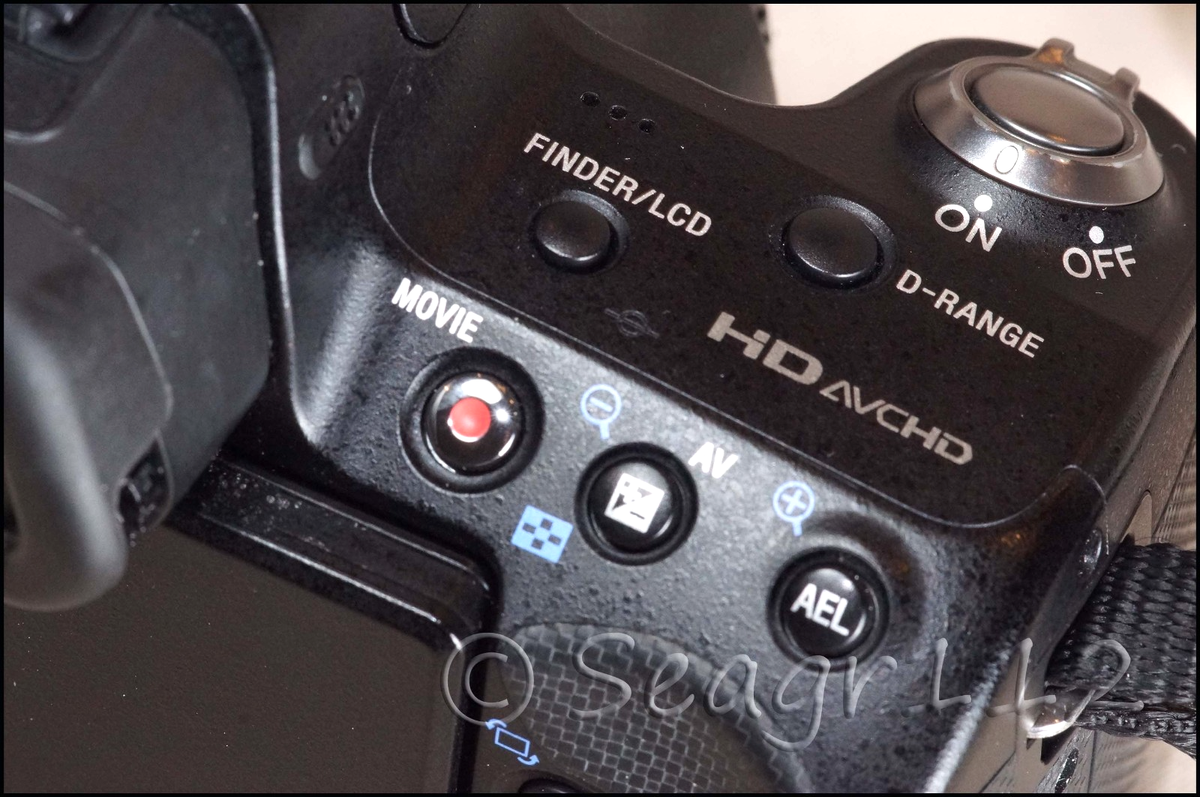 Sony Alpha A33 14.2MP Digital SLT Camera Body - Mint Minus/23k