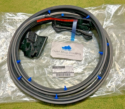 Nissan Genuine 350Z 2003-2008 Front Left Lower Door Weatherstrip 80831-CD001 OEM