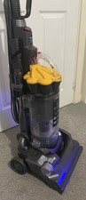 DYSON DC33 - MULTI FLOOR - 1400W UPRIGHT VACUUM CLEANER used but in good working