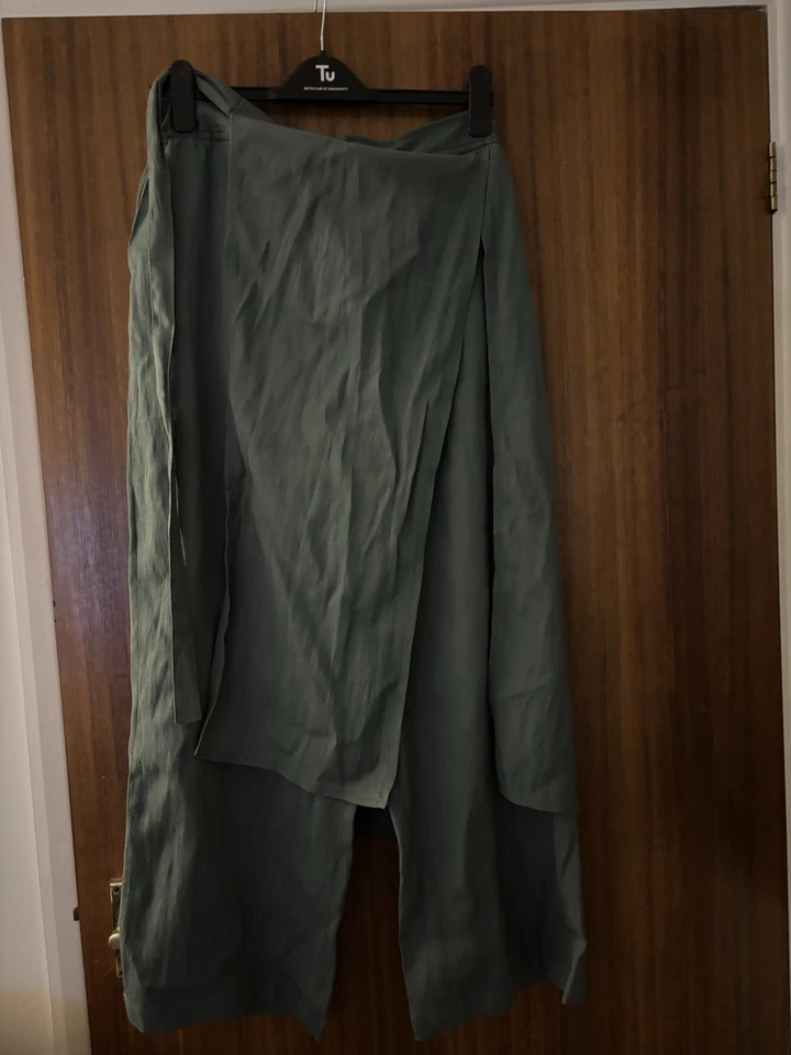 Ladies Size L Zara Khaki Trousers / Panel Bnwt Rrp £59.99 Modern Quirky Style - Image 4 of 4
