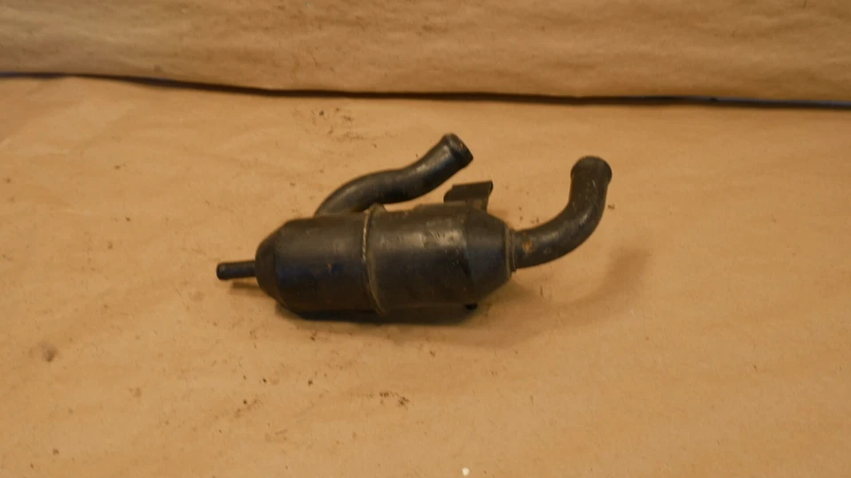 Ferrari 208 308 Mondial 8 Oil Vapor Separator OEM PN 115461 - Image 3 of 4