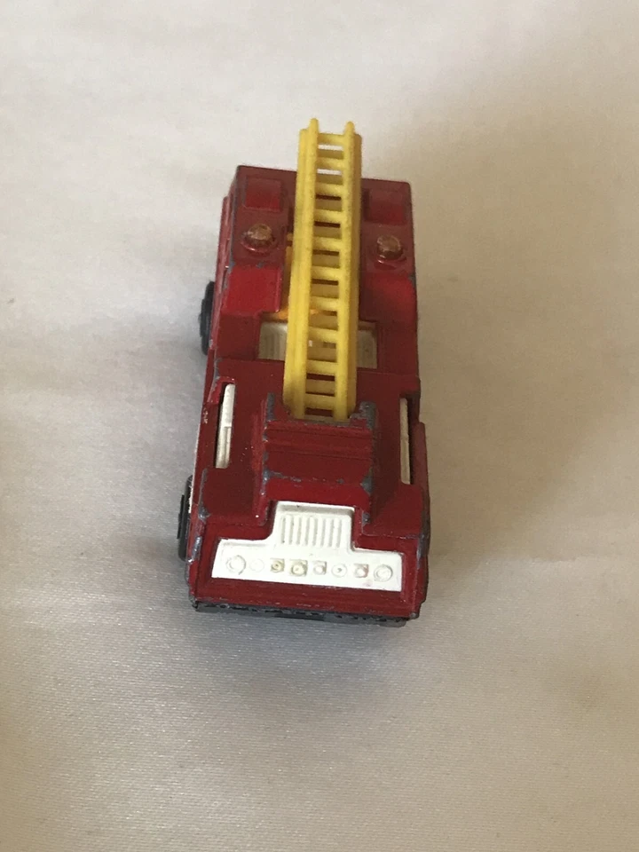 Lesney 1976 Matchbox Superfast Fire Engine Blaza Buster - Vintage Collectible - Image 4 of 4