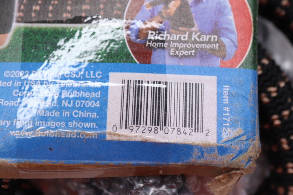 Pocket Hose Copper Bullet with Thumb Spray Nozzle Expands to 50' 17129