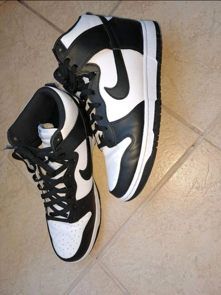 Nike Dunk Mid, Foto 1 von 3