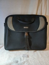 Targus Black 16" Carrying bag- .Soft Linning TO Preven Damage To PC Also There's