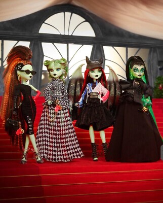 その他 off-white monsterhigh electra melodydoll Off-White™ c/o