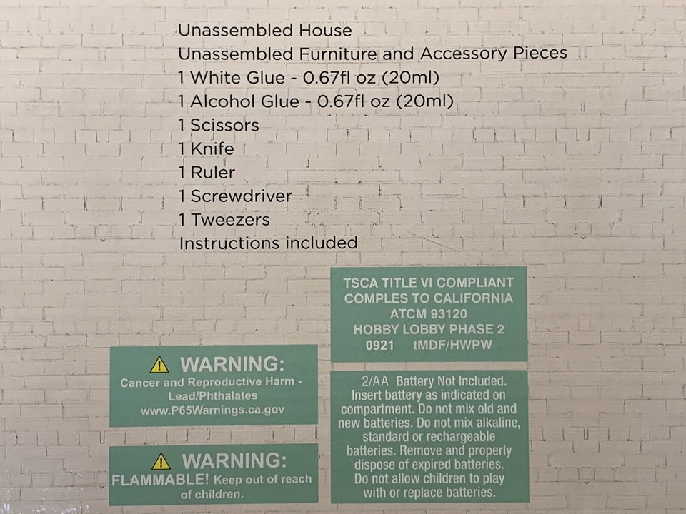 Mayberry Street Miniatures DIY Dollhouse Kit Dreamers Loft124 Scale