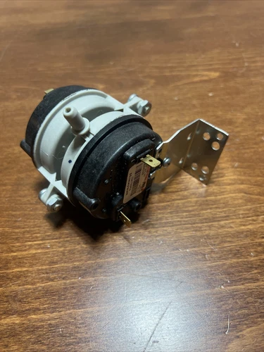 Honeywell BA20106 C341750P02 HIGH & LOW Furnace Air Pressure Switch