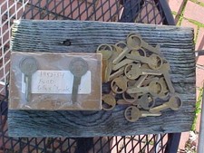 1952-54 Nos Ford Crest Key Blanks Lot Of 24 Round Head Nos Oem Glovebox Door 1952-54 Nos Ford Crest Key Blanks Lot Of 24 Round Head Nos Oem Glovebox Door