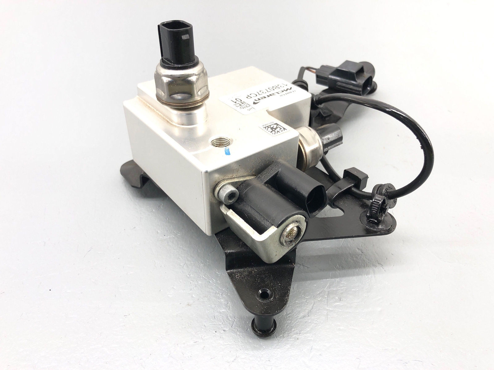 2020-2023 MCLAREN GT DRIVING SUSPENSION PUMP VALVE MODULE 13B0737CP OEM 2021