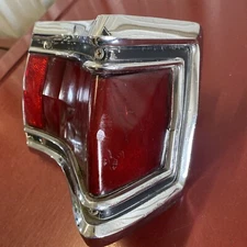 1969 PLYMOUTH FURY STATION WAGON RH TAIL LIGHT