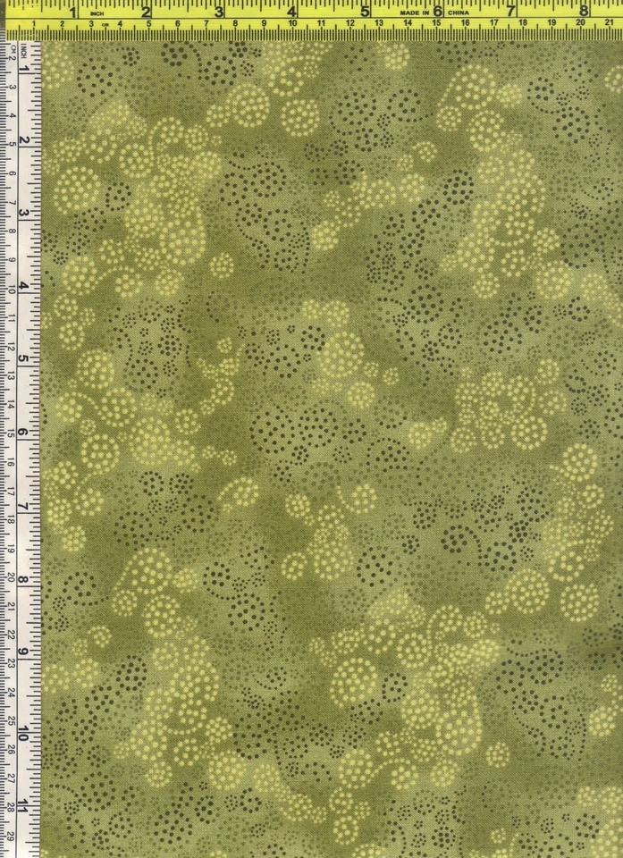 Tela 100 % algodón con puntos arremolinados camuflaje verde oliva por 1/4 yarda fuera del perno Foto 2 de 2