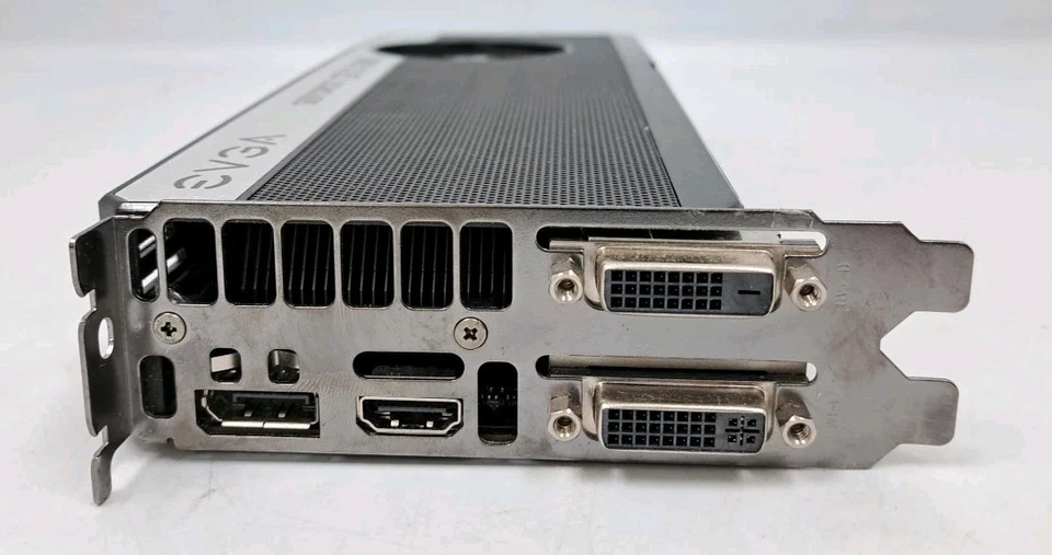 EVGA GeForce GTX 680 SC Signature 2G - Image 3 of 4