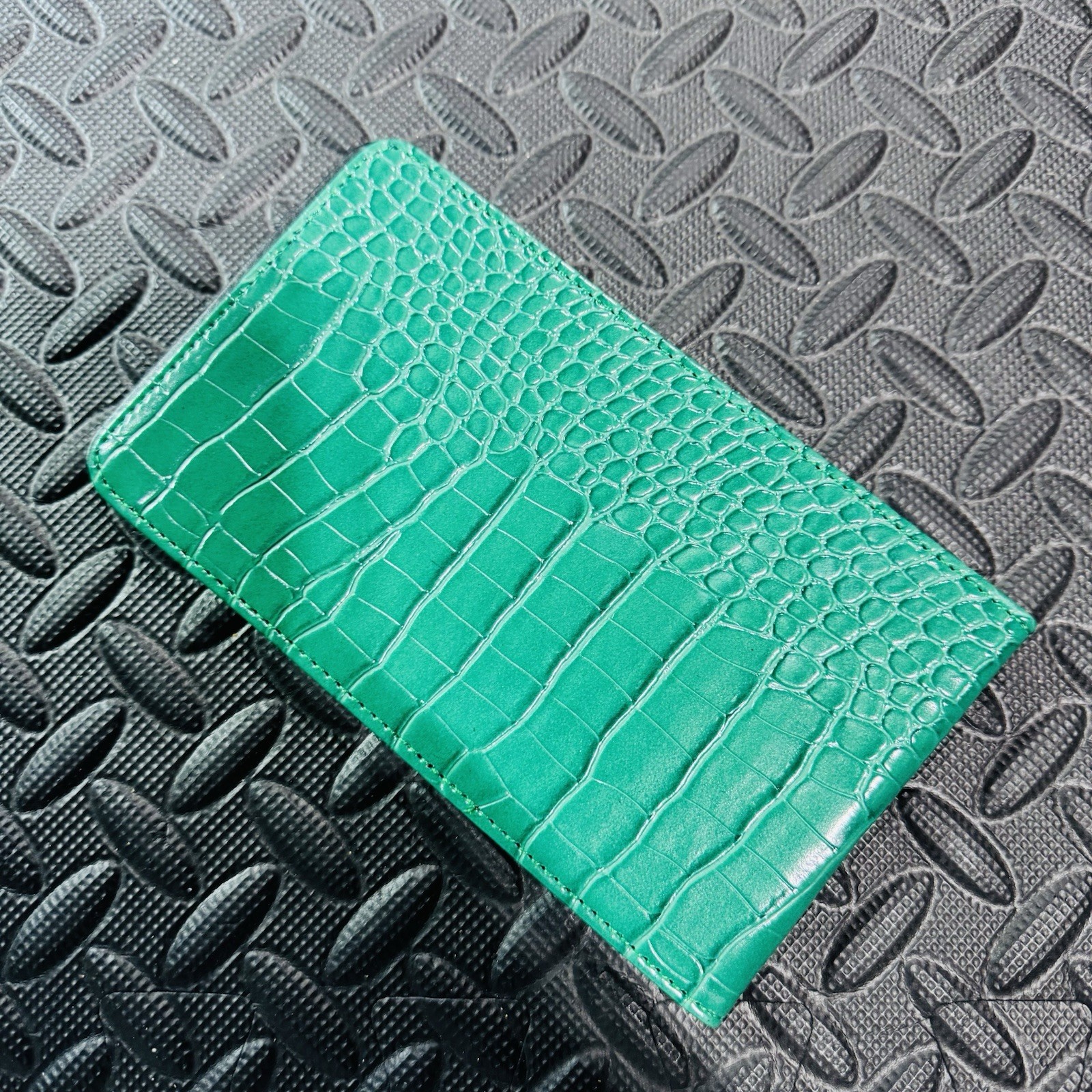 NEW Leather Golf Scorecard & Yardage Book Holder / Cover - Green Croc