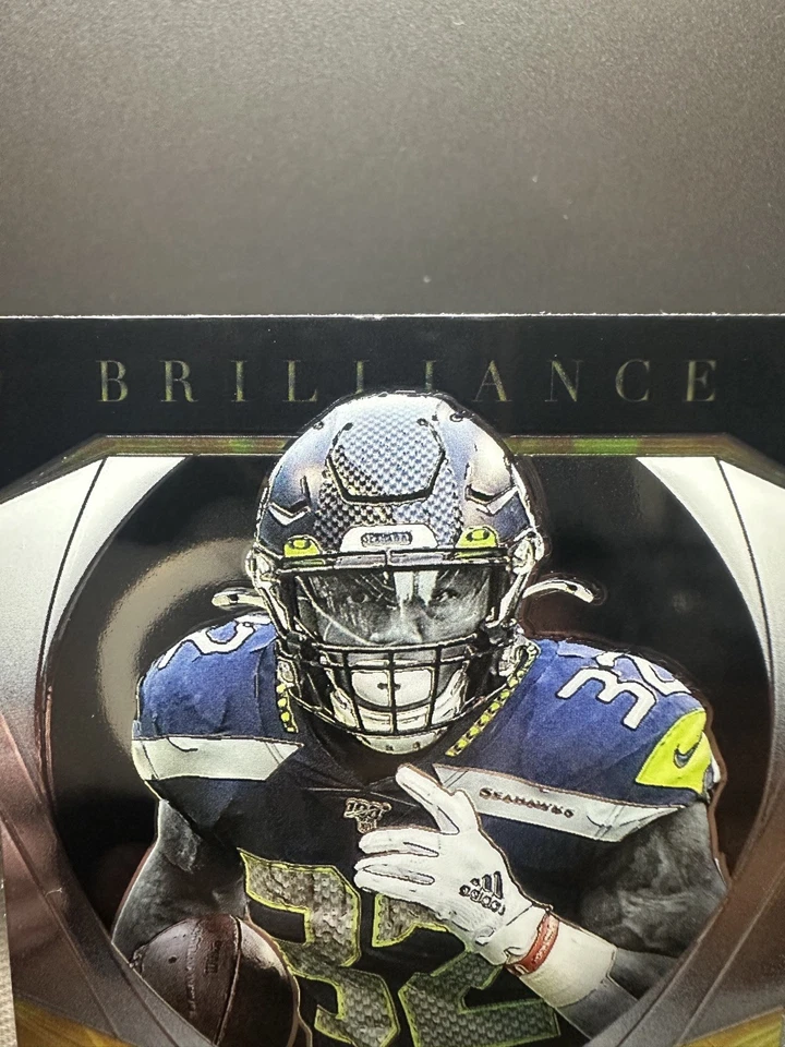 2020 Panini Prizm #15 Chris Carson Brilliance Insert Seattle Seahawks NFL - Image 3 of 4