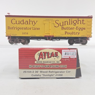 Atlas HO Old Dutch Cleanser Cudahy Refrigerator Car ''Sunlight'' 36' Wood Reefer