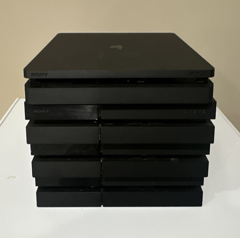 *FOR REPAIR OR PARTS* Mixed Lot of Broken Sony PlayStation 4 Units