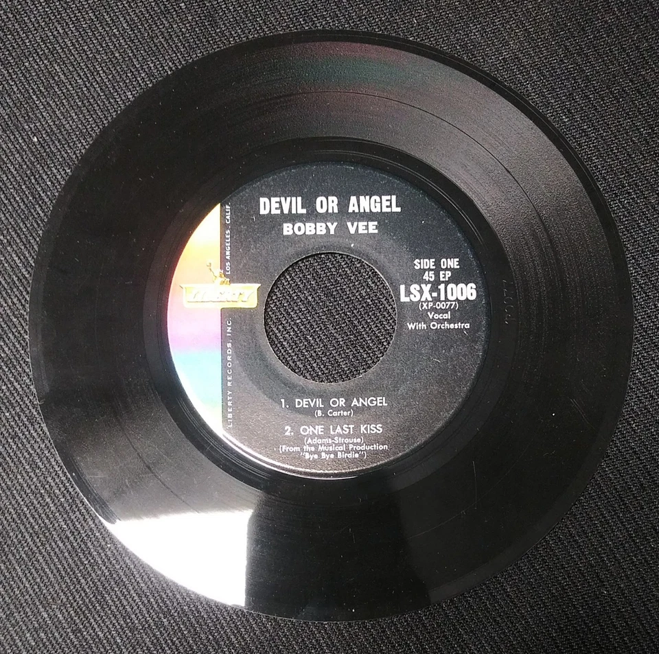 Vintage 45 rpm EP rock BOBBY VEE Devil or Angel 1960 Liberty LSX 1006 in rare PS Foto 2 de 4