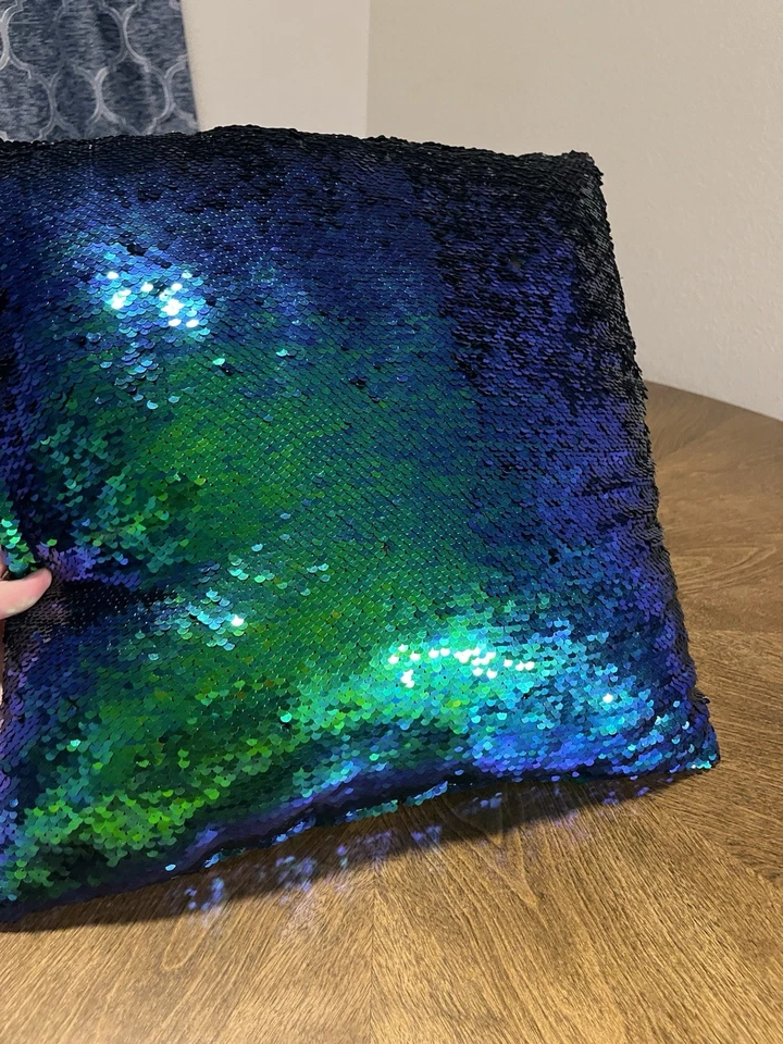 Almohada Mainstays 16x16 pulgadas reversible decorativa lentejuelas brillantes verde azulado negro Foto 2 de 4