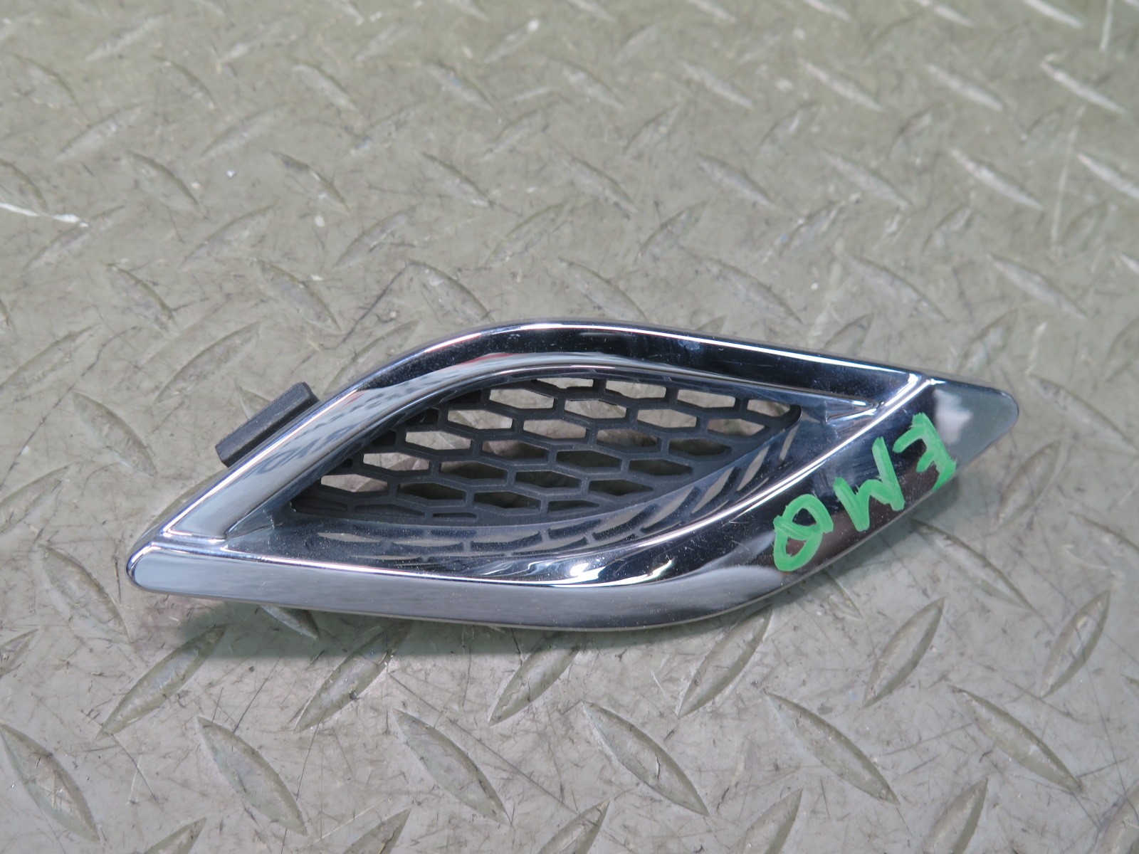 Maserati Quattroporte 2014-2021 Front Right Fender grilles Set