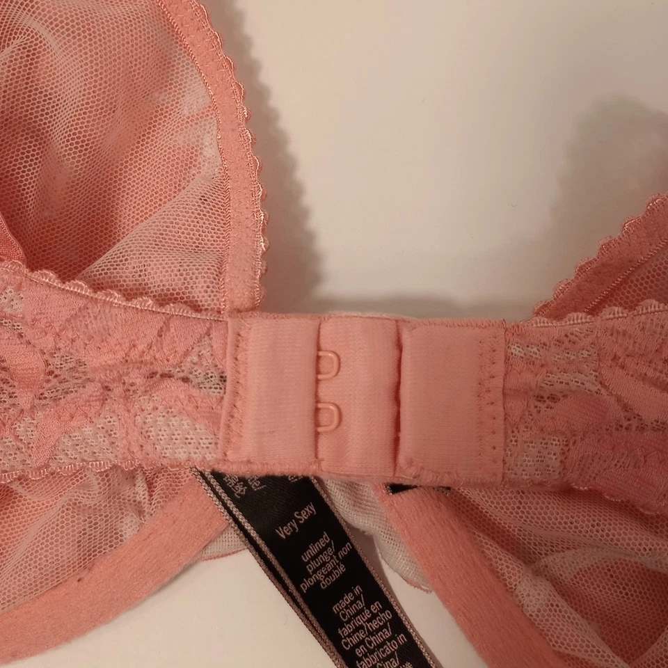 Sujetador Victoria's Secret MUY SEXY Sin Forro Tiras Laterales de Encaje Coral 34DD Foto 4 de 4