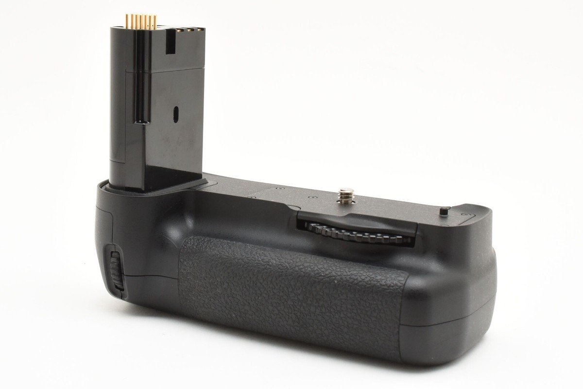 Exc Nikon Multi Power Battery Pack MB-D200 Direct from Japan
