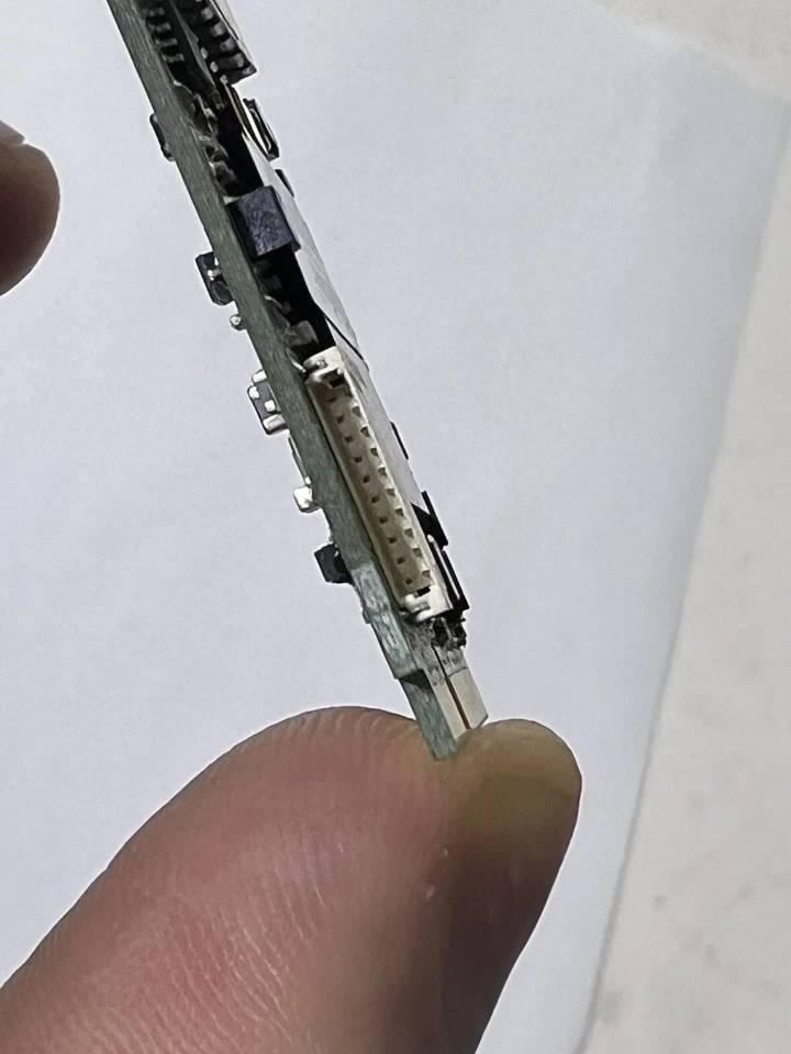 HP AVerMedia H323 594509-001 Digital/Analog ATSC/NTSC TV Tuner FM Mini PCIe Card - Image 4 of 4