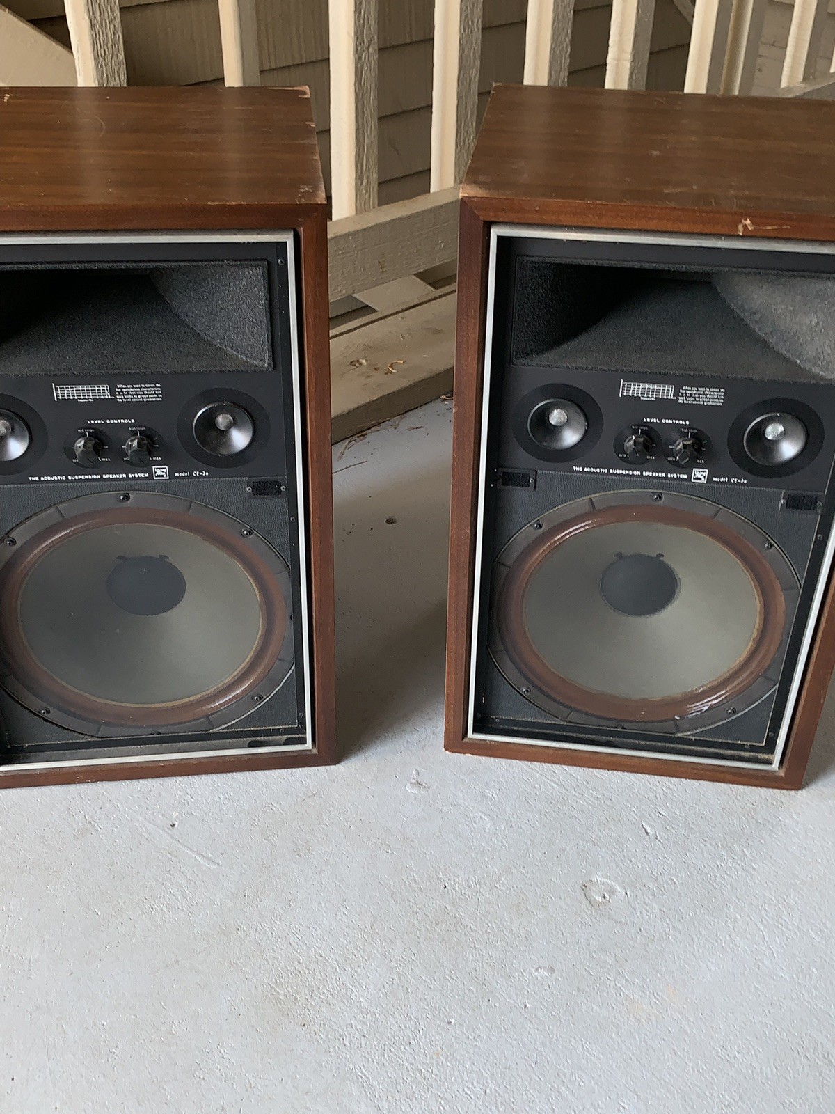 RARE 1970’s Audio Living From Crysler Corp, Loud Speaker CE-2a 3 Way 3Driver