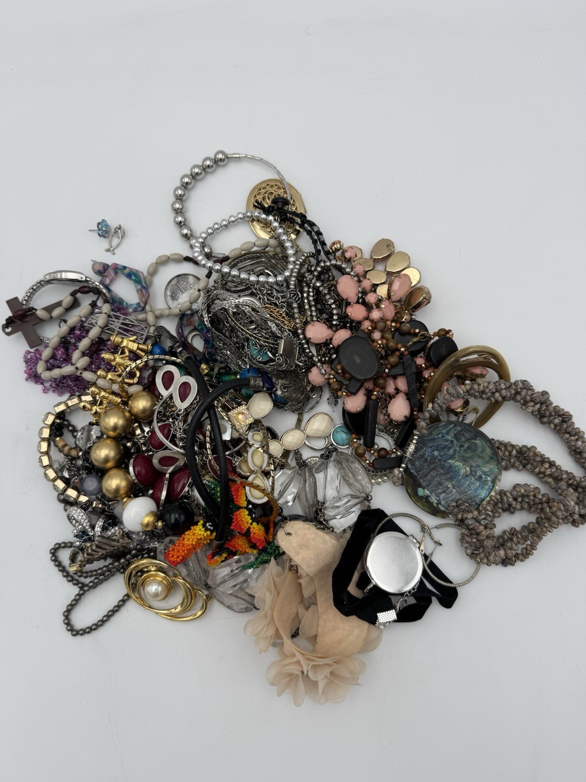 Necklaces 2.5 Lb Rings Earrings Jewelry Mixed Lot Watches - vintagewatches.pk