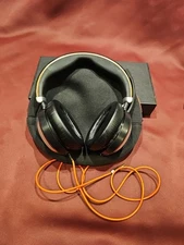 Jabra Evolve 80 Stereo MS Corded headset - Model HSC019, Case, No Controller