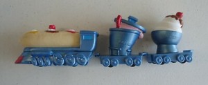 Vintage 1998 Sonic three piece train Toys 