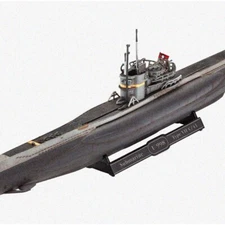 U-Boat 05154: 1/350 Scale German Submarine Model Kit - Auth