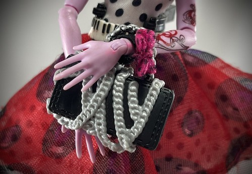 Monster High Doll Spectra Dot Dead Gorgeous - Purse and Bow Bracelet ONLY - Picture 4 of 4
