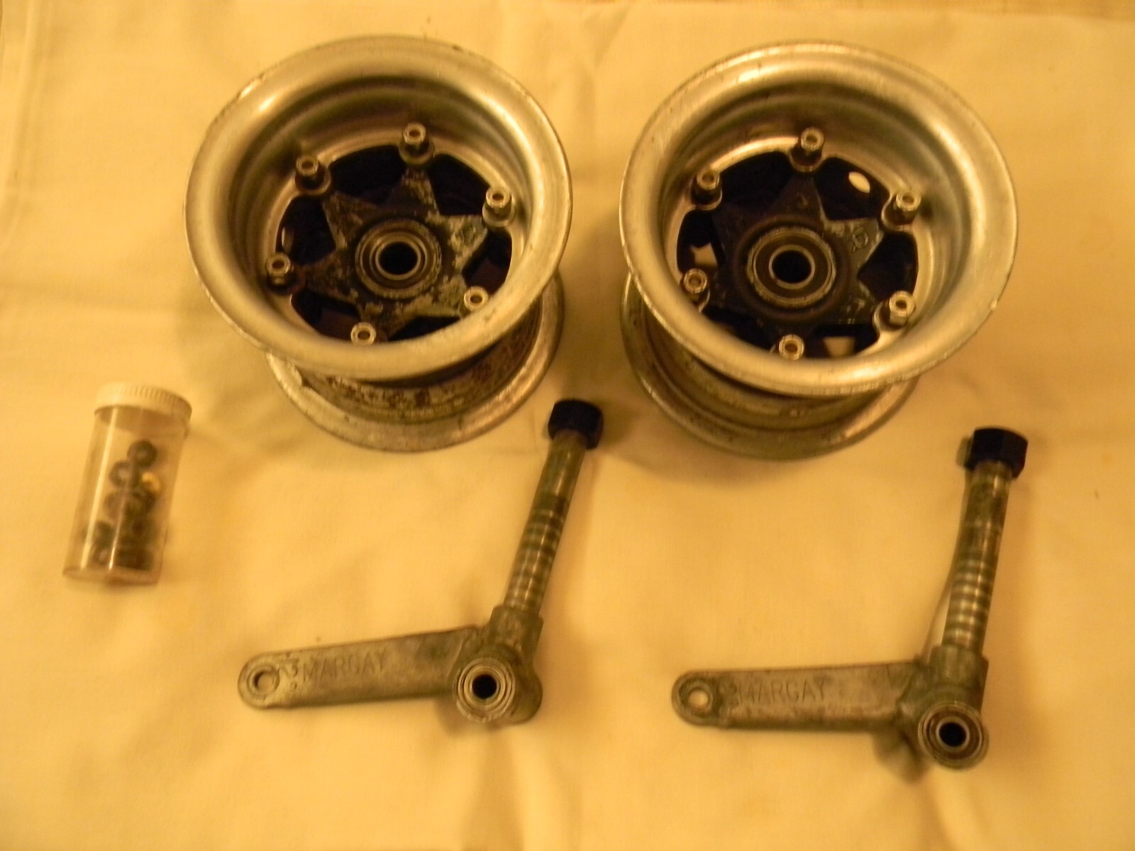 VINTAGE MARGAY GO KART FRONT WHEELS & SPINDLES eBay