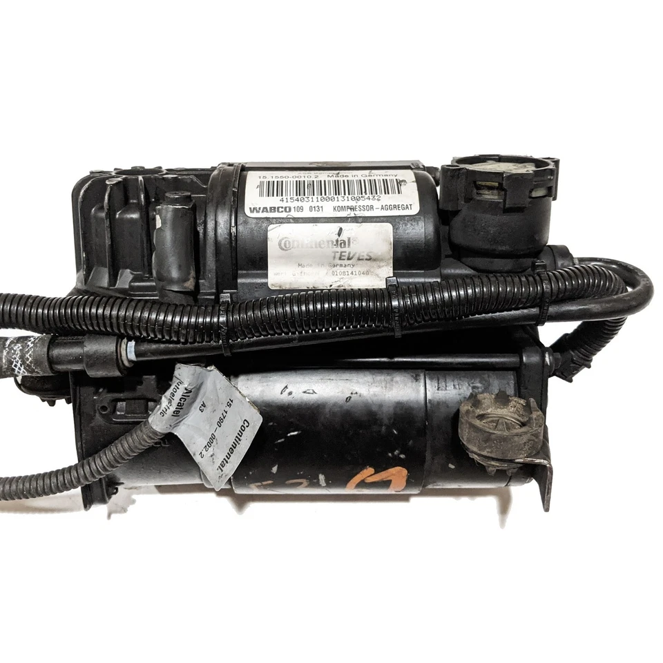 Bomba compresora de suspensión neumática OEM Audi A6 Quattro 2001-2004 / 15.1550-0010.2 Foto 2 de 4