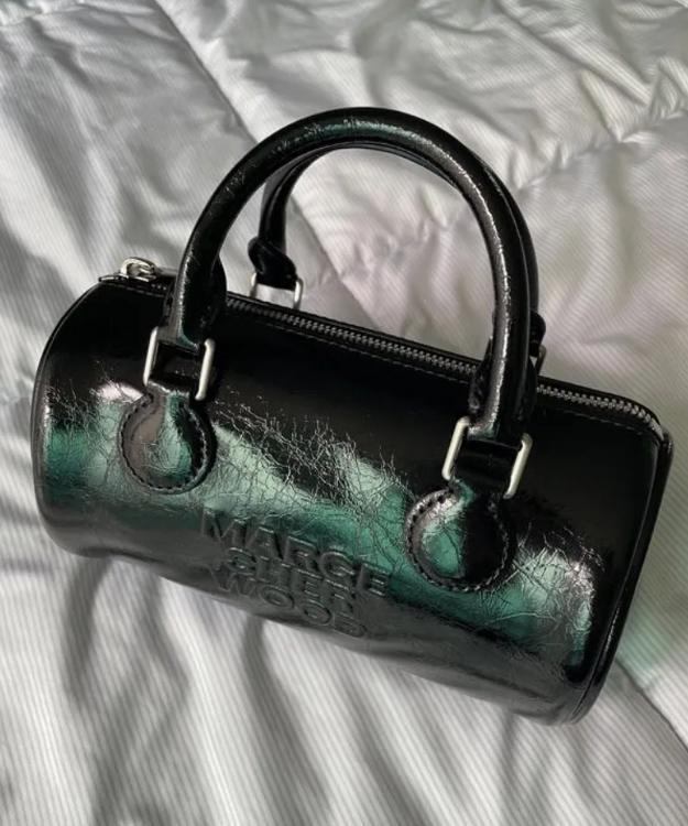 marge sherwood　log bag　2way　ブラック　黒　black MARGE SHERWOOD LOG Bag | Black Crinkle Cow Leather Mini Shoulder