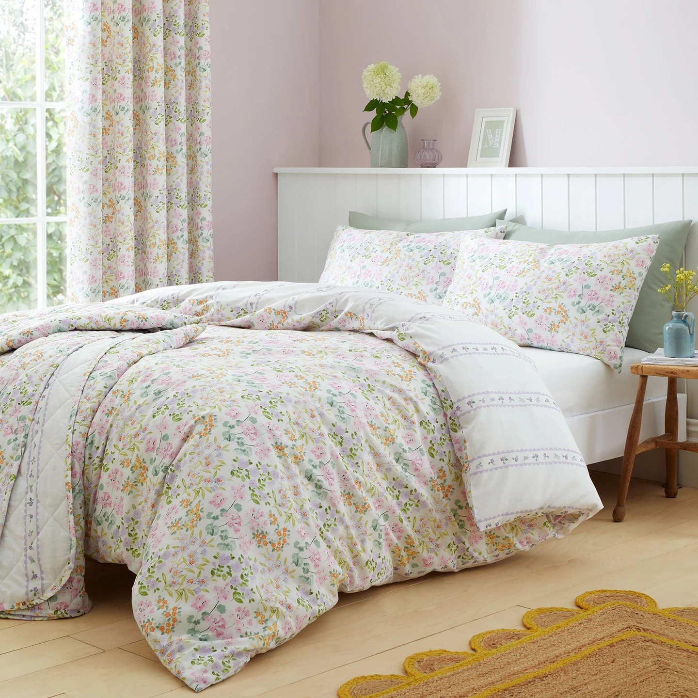 Lilac Pink Ditsy Duvet Cover Easy Care Reversible Quilt Bedding Set Super King