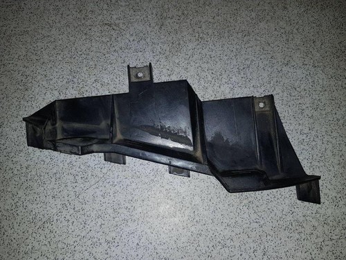 BMW 5 Touring E39 Rechte Scheinwerferhalter 145531 3.00 Diesel 142kw 33752254