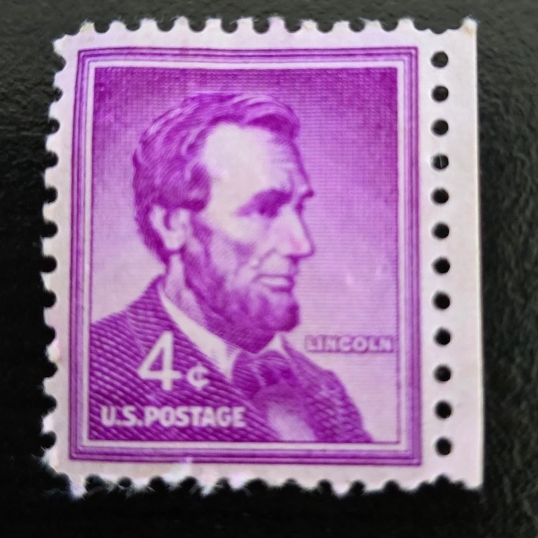 Abraham Lincoln 4 Cent Stamp In Unused Us Stamps (1941-Now) for