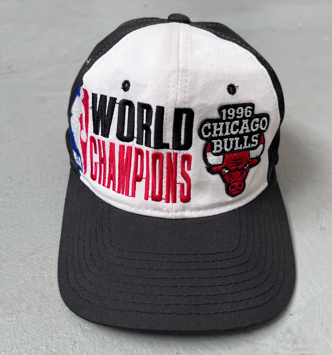 Vintage Starter Chicago Bulls 1996 Champions Snapback Hat Cap