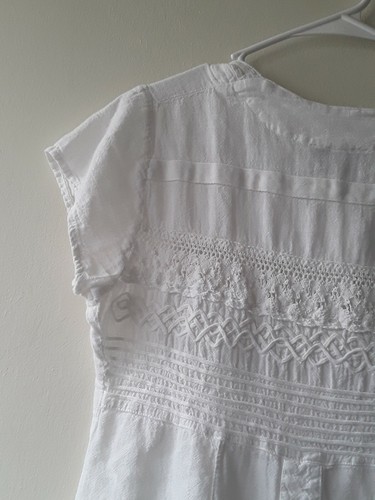 American South Side LG Womans Beautiful White Knit Button Back Tails blouse - Picture 6 of 12